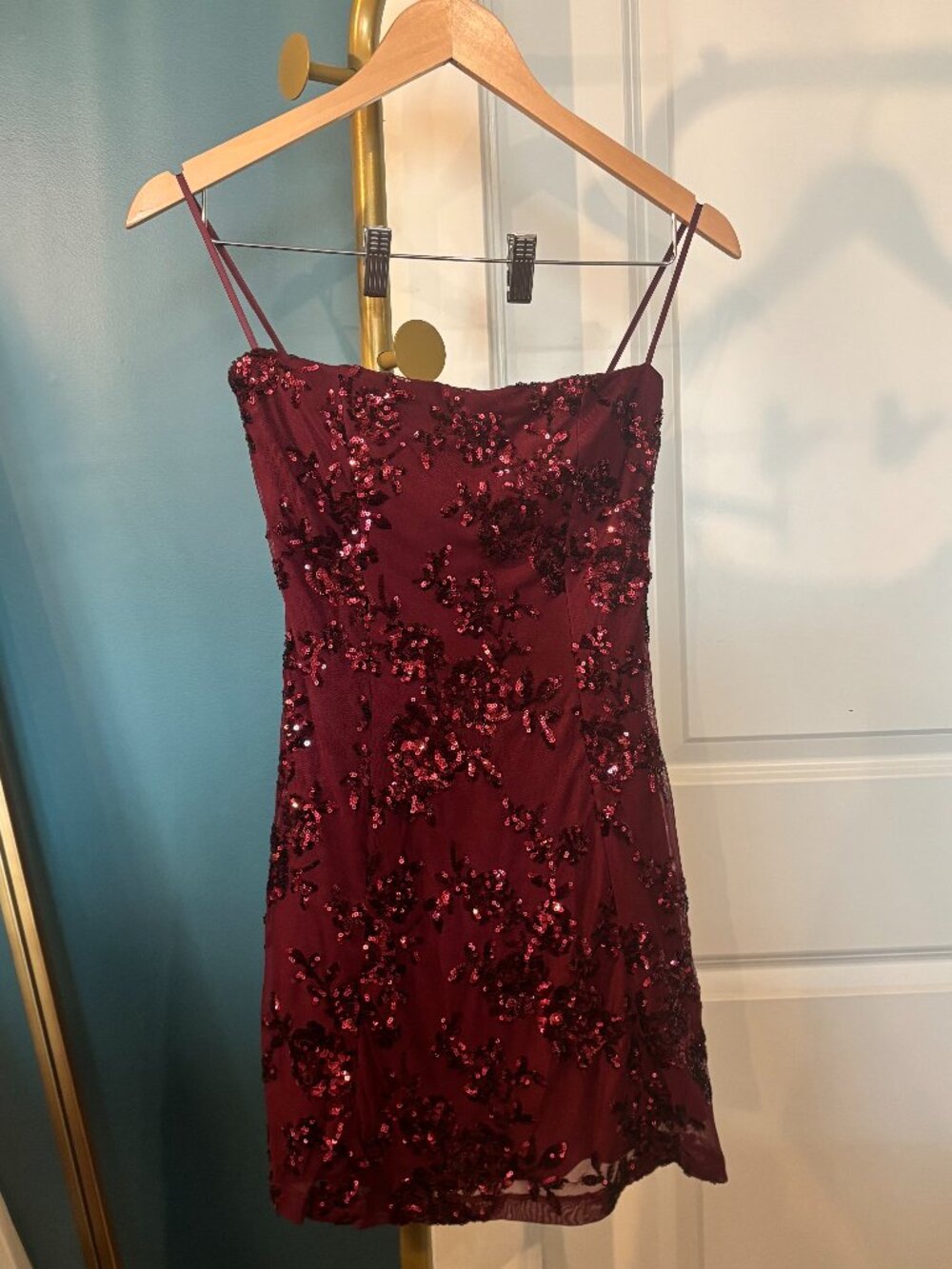 Windsor Shimmer Sequin Mini-dress, Strapless - S Red / Maroon - NWOT $40